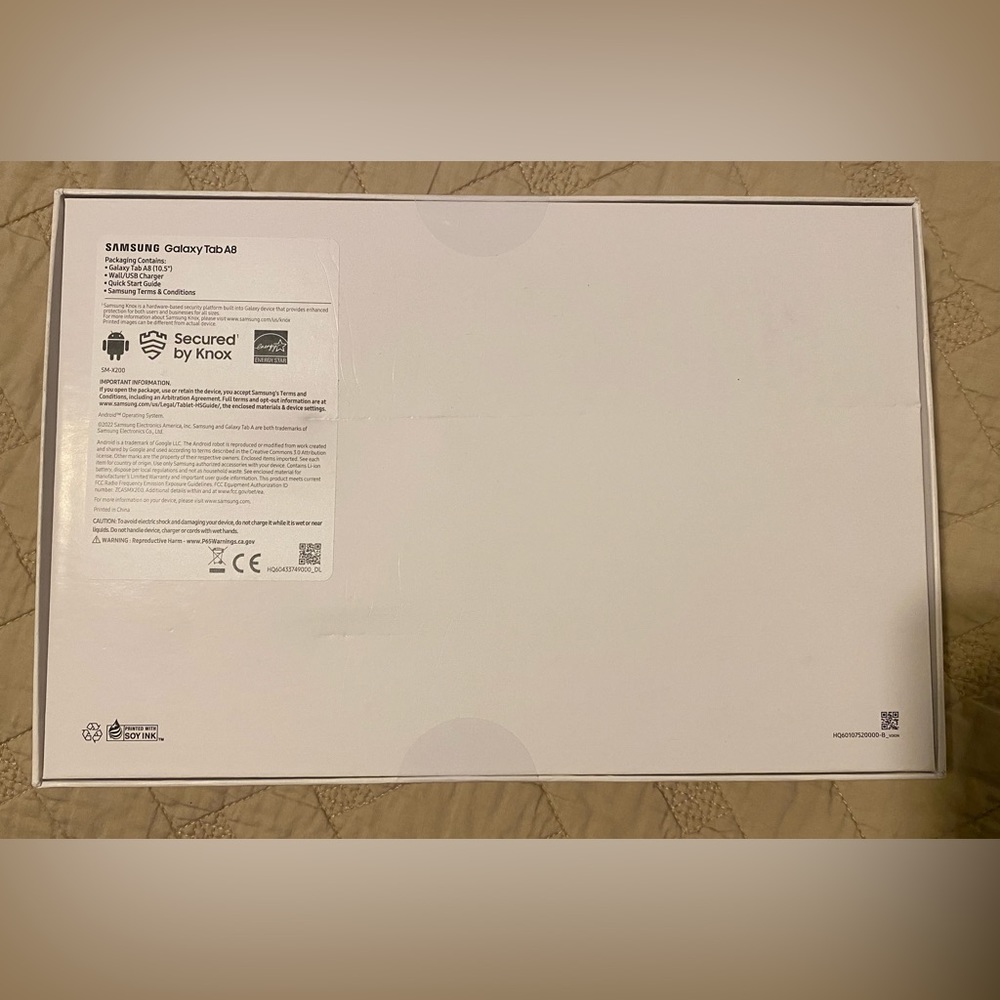 Samsung Galaxy Tab A8 Pink Gold 32gb- BRAND NEW - Picture 2 of 3